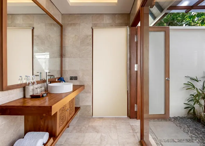 Emana Aruna Hotel
